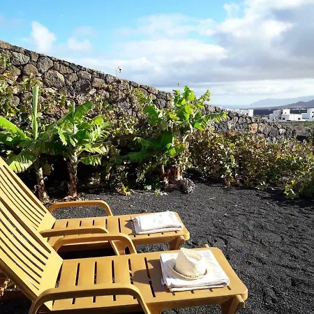 Casa Chona Apartment *